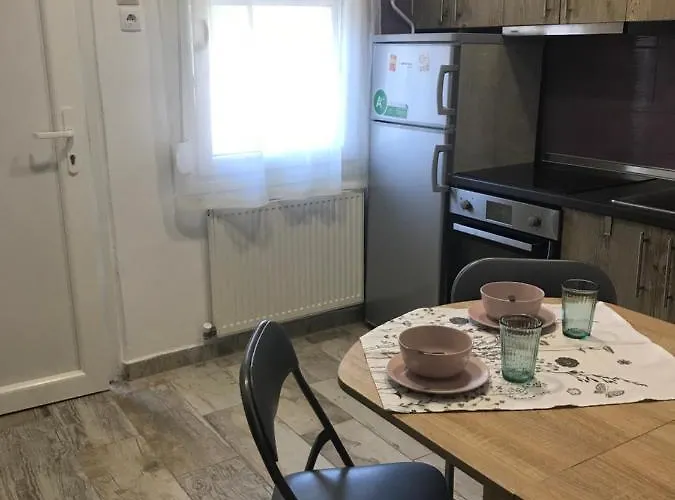 Jozy Lägenhet Peraía