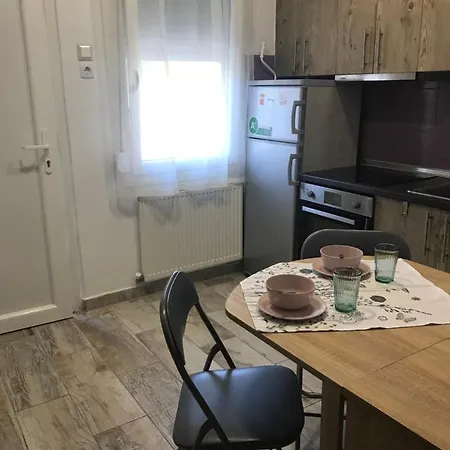 Jozy Apartment Peraía